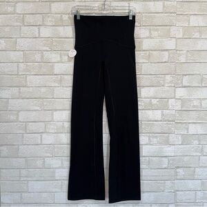 SPANX Booty Boost Yoga Pants - Very Black - Size - Medium